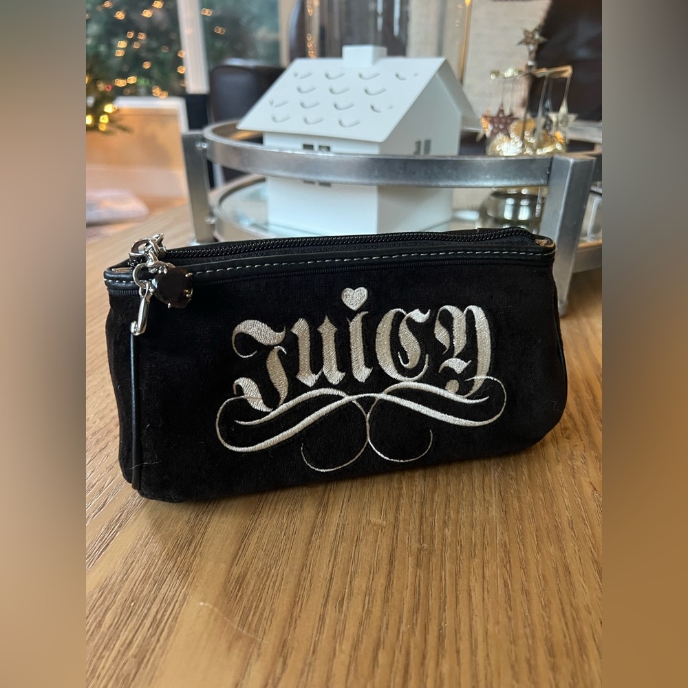 Vintage Juicy Pouch